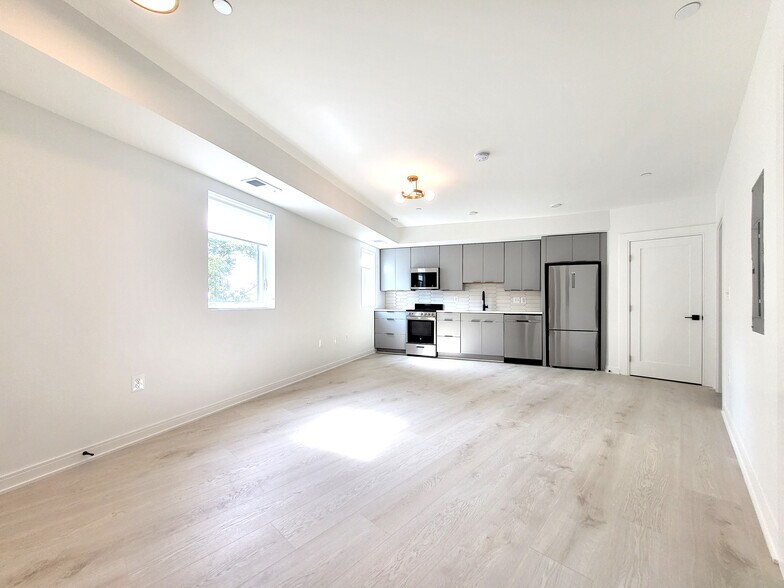 Building Photo - 4710 41st St NW