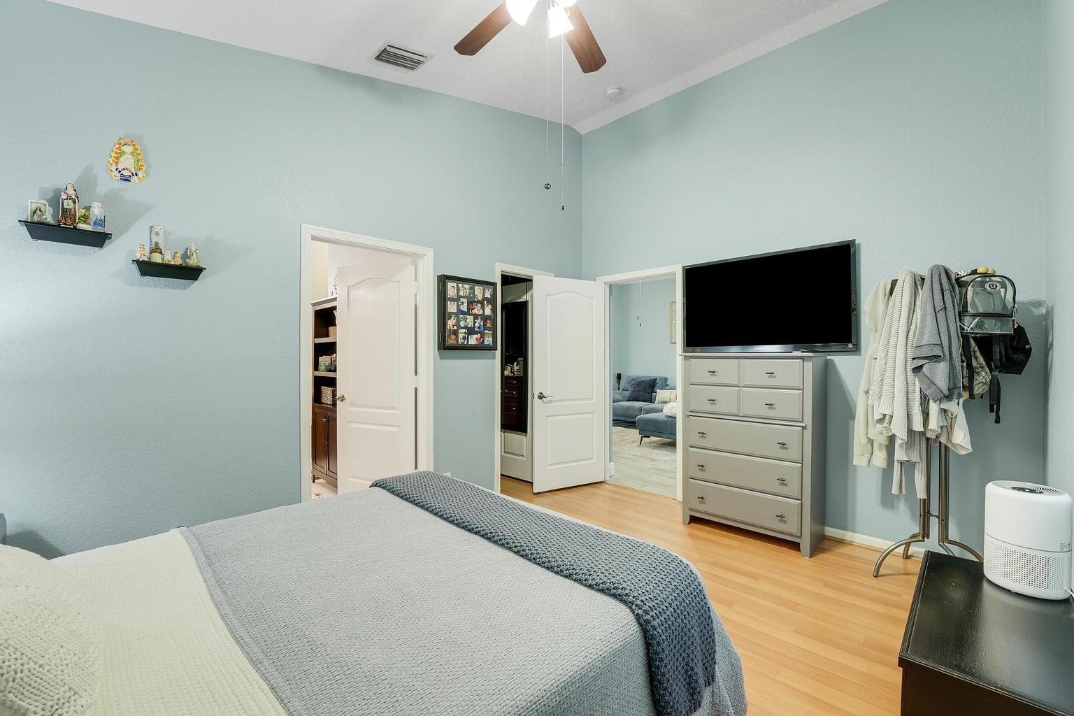 Building Photo - 5959 Durango Dr