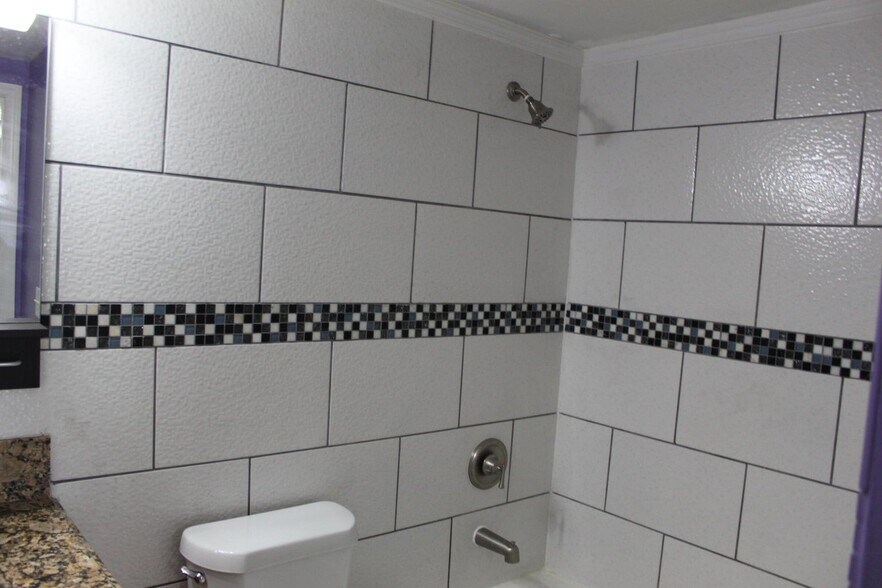 Building Photo - 10354 Fox Trail Rd S