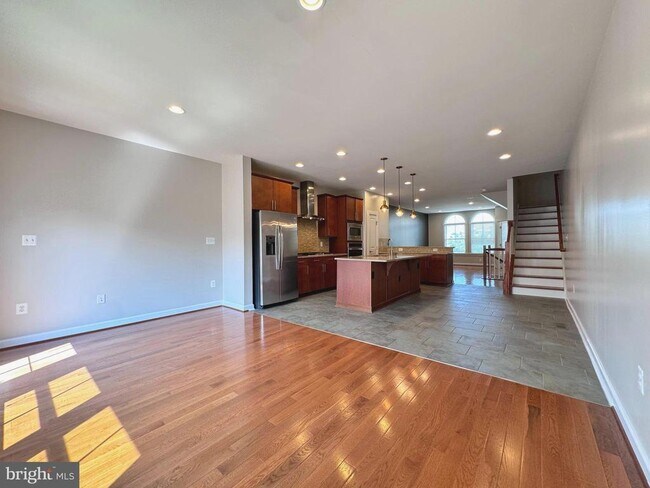 Building Photo - 20649 Duxbury Terrace