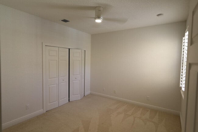Building Photo - 5027 Dulce Ct