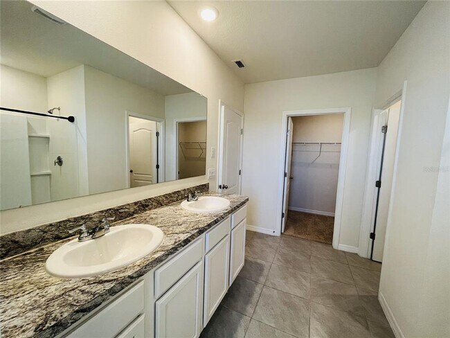 Building Photo - 507 Auburn Grove Terrace