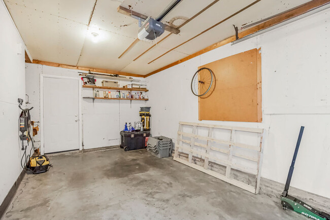 Garage - 8030 Reinhardt Ln