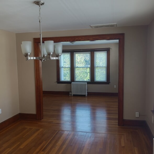 Dining room & Livingroom - 261 View St