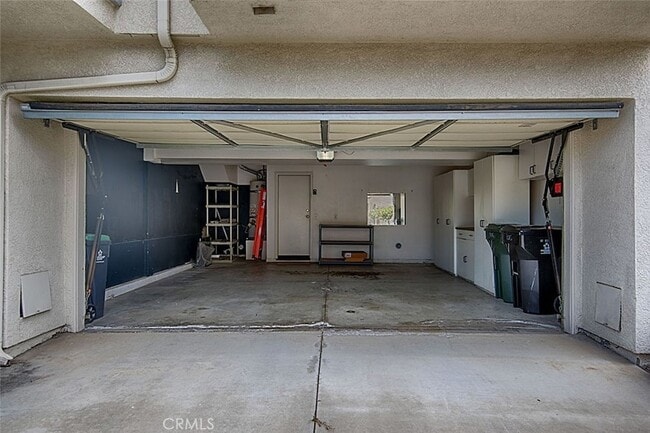 Building Photo - 8015 E Treeview Ct