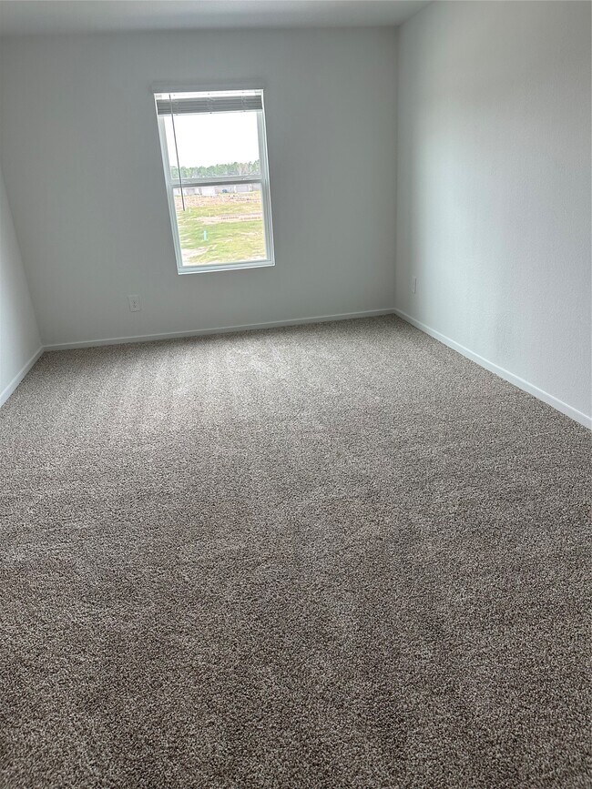 Building Photo - 18265 Descartes St