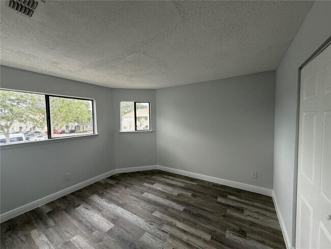 Building Photo - 7298 Ulmerton Rd