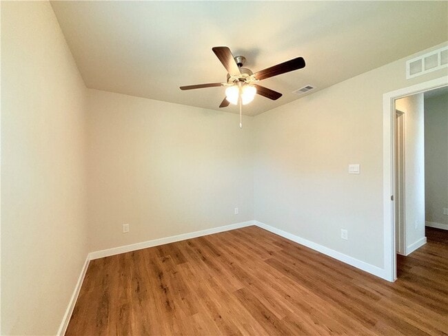 Building Photo - 1116 Zeus Dr