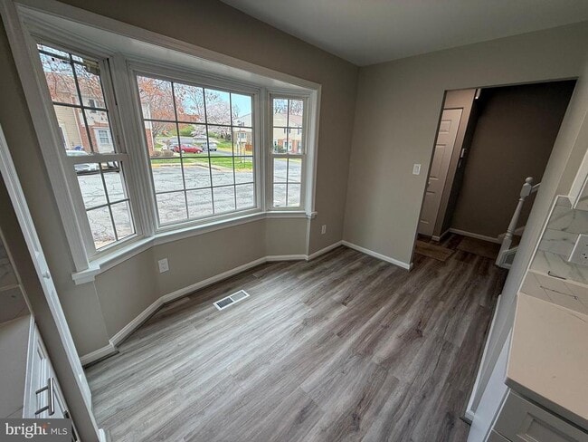 Building Photo - 4924 McFarland Dr