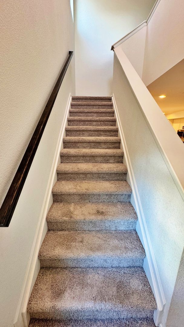 Building Photo - Fantastic Parkway Point 3 Bed 3 Bath 2 Car...