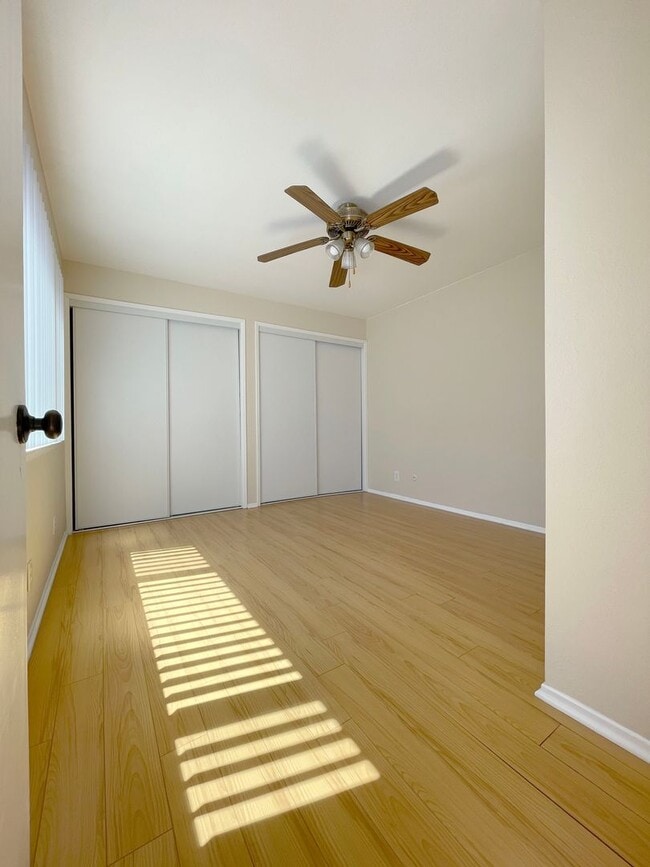 Building Photo - Single-Story Condo Steps from OC Fairgrounds & Minutes to Eastside Costa Mesa