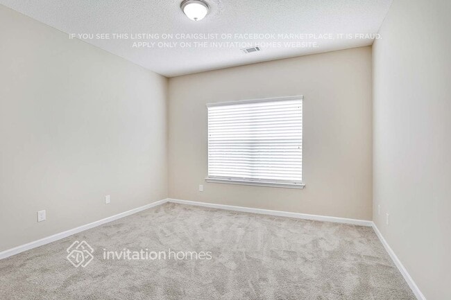 Building Photo - 805 City Park Dr