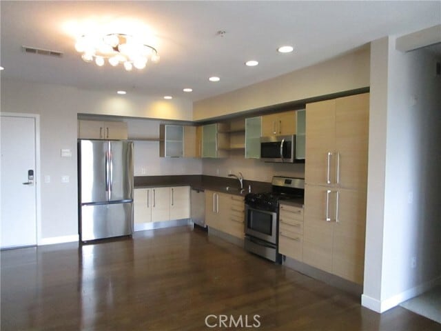 Building Photo - 1234 Wilshire Blvd