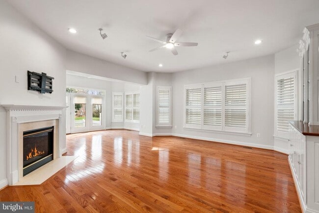 Building Photo - 9185 Topaz St