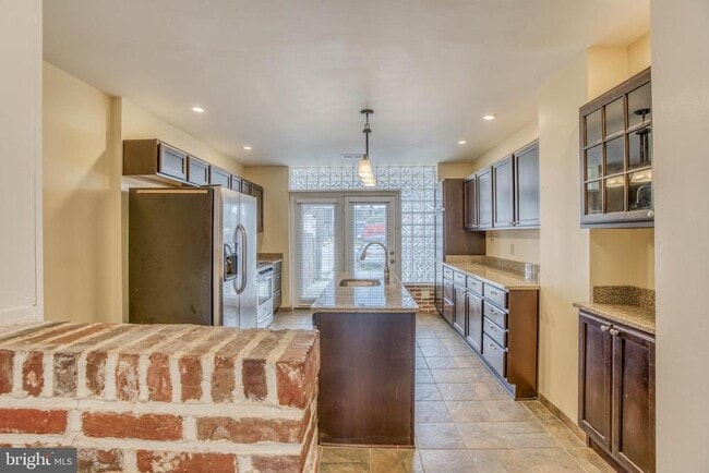 Building Photo - 3812 Fait Ave