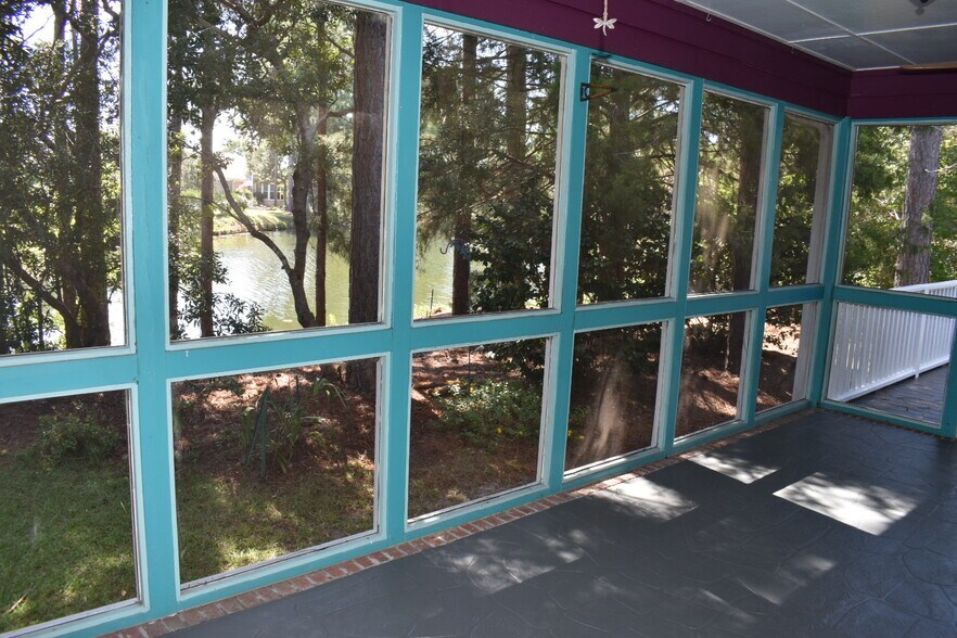 Building Photo - 7002 Hallstead Ct
