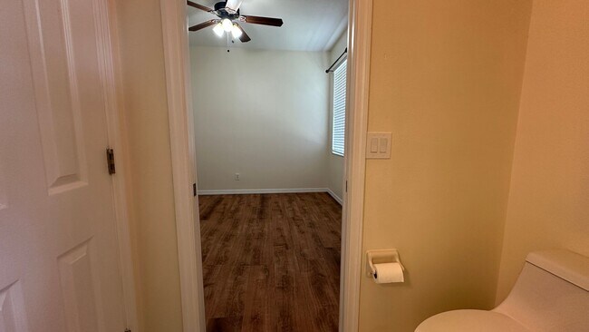 Building Photo - 1653 Cherry Ridge Dr
