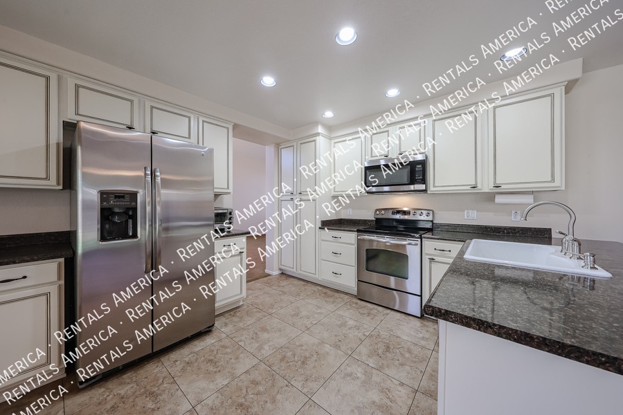 Building Photo - 21911 N 71st Ln