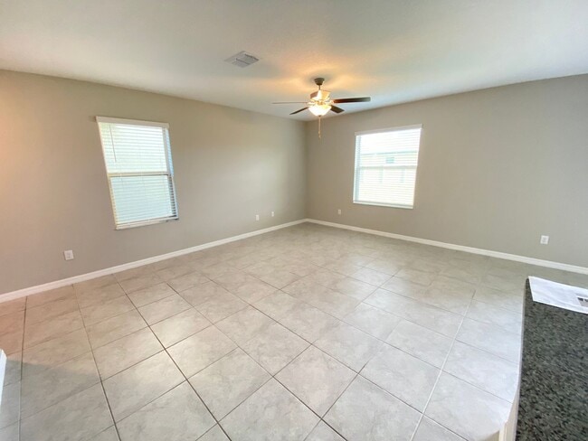 Building Photo - 4404 Eternal Prince Dr