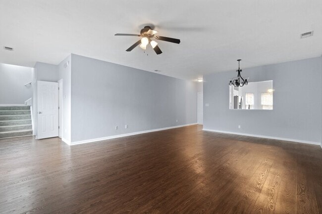 Building Photo - 3708 Gateway Pl