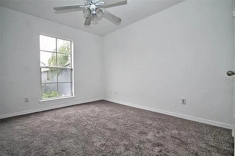 Building Photo - 4006 Roclinata Palm Ct