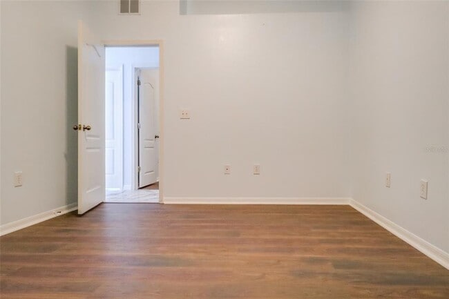 Building Photo - 207 Taylor Bay Ln
