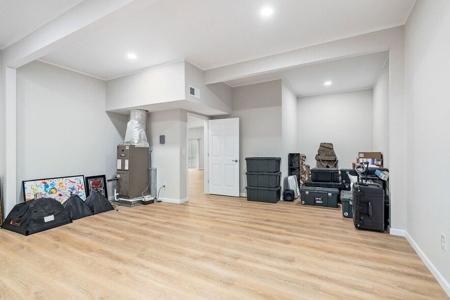 Building Photo - 1116 Cross Pointe Dr