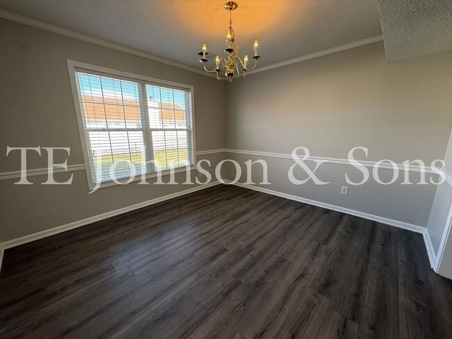 Building Photo - Spacious 4 Bedroom Home with Modern Comforts in Kernersville