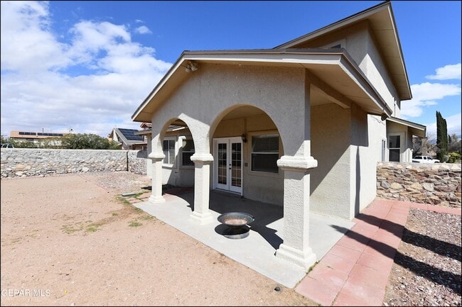 Building Photo - 7362 Luz De Dia Ct