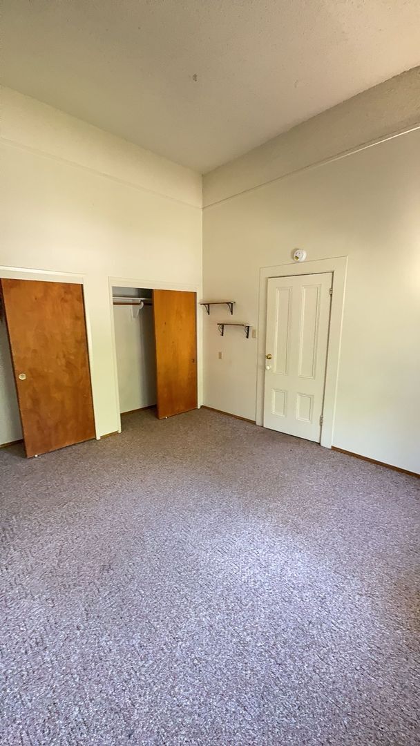 Building Photo - *Reserve NOW for Summer 2026* Great 3 Bedroom house close to campus