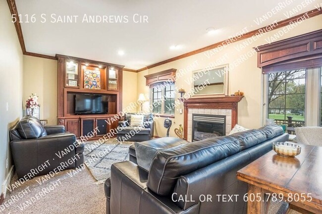 Building Photo - 5116 S St Andrews Cir