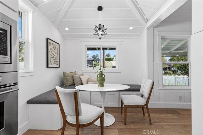 Building Photo - 12947 La Maida St