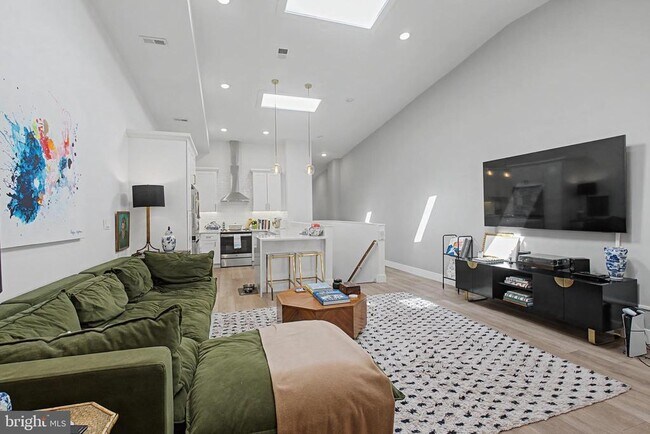 Building Photo - 120 N 3rd St