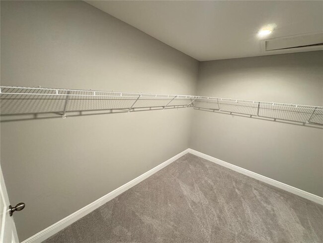 Building Photo - 1381 Bering Rd