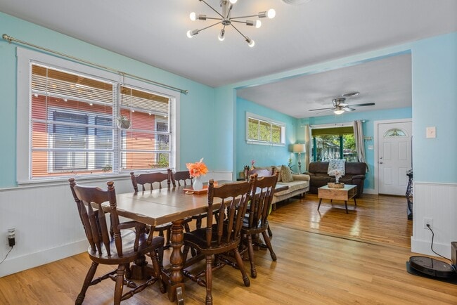 Building Photo - 4511 Avenue Q