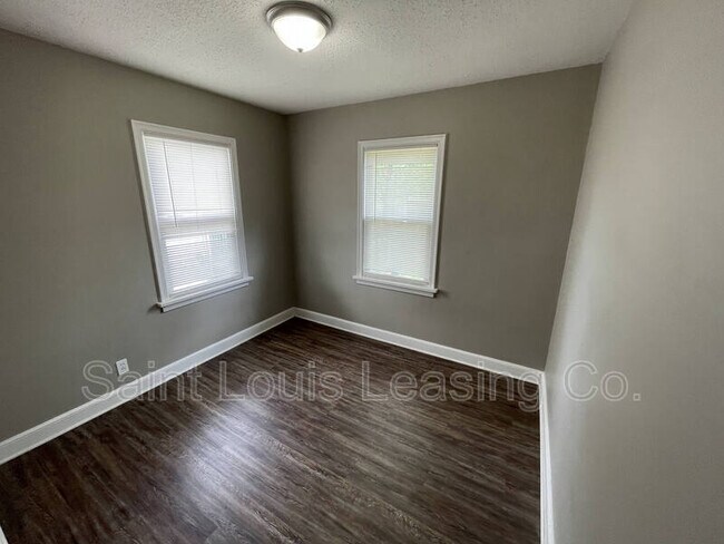 Building Photo - 1629 Talisman Ln