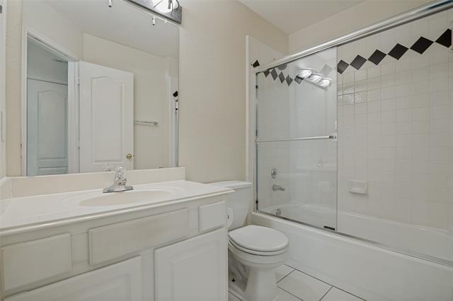 Building Photo - 308 Sycamore Dr