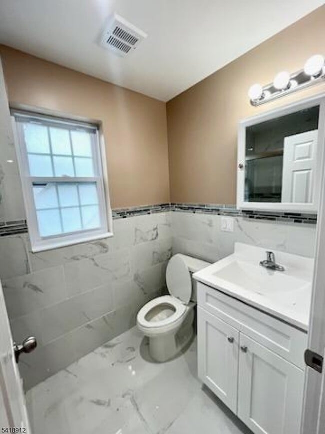 Building Photo - 298 Ridgewood Ave