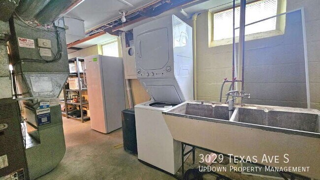 Building Photo - 3029 Texas Ave S