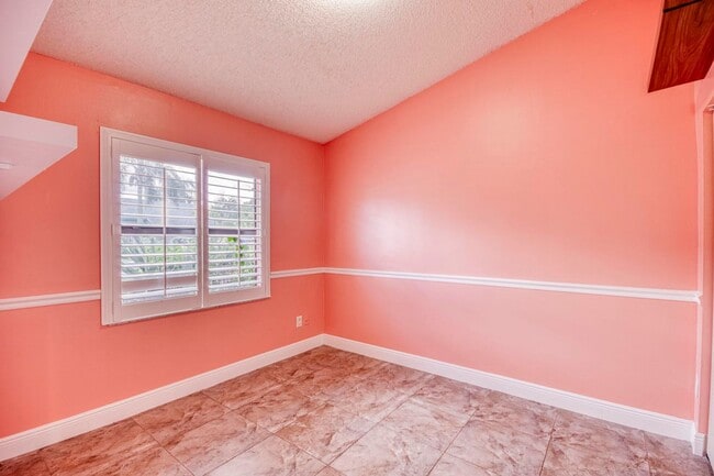 Building Photo - 9109 SW 21st St