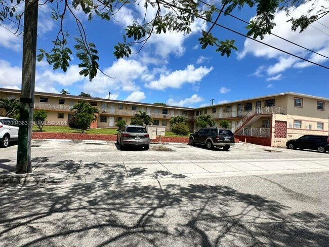 Building Photo - 2651 NW 13th St