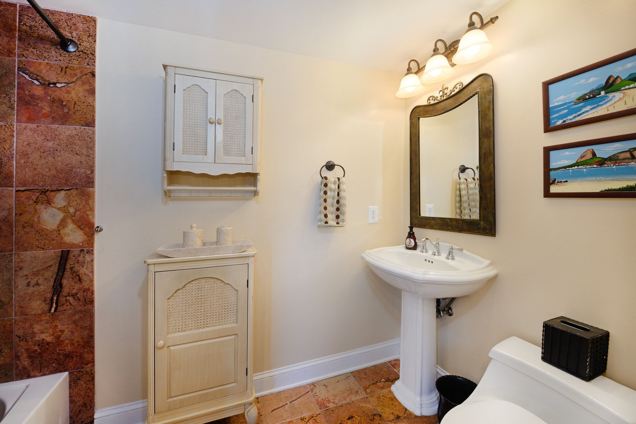 Building Photo - 70 Adams St