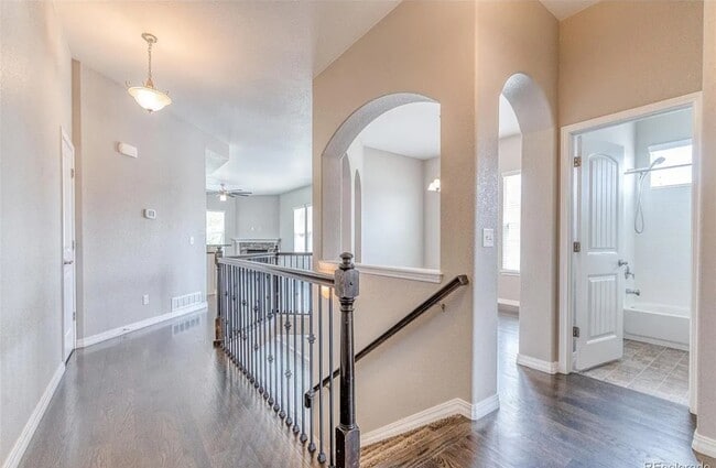 Building Photo - 495 Pasada Way