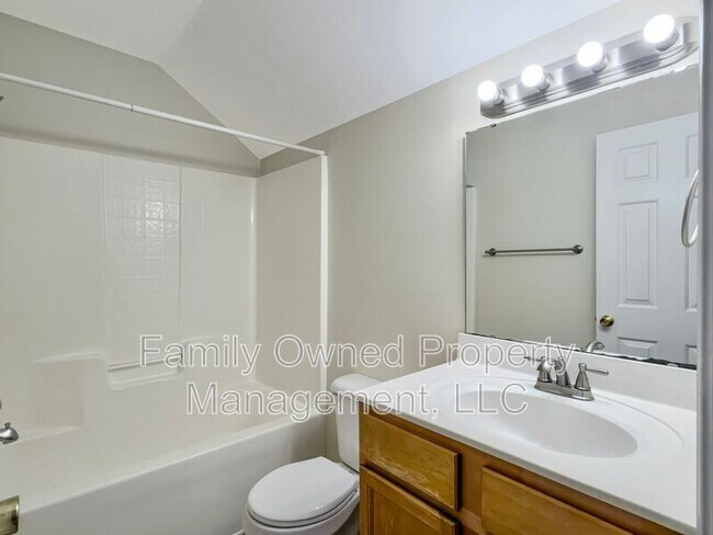 Building Photo - 219 Sweet Alyssum Dr