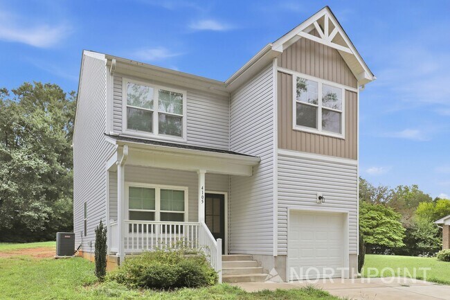 Building Photo - 3-Bedroom, 2.5 Bath Home for Rent in Winston-Salem, NC | Attached 1-Car Garage & Modern Kitchen