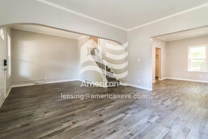 Building Photo - 617 Nicholas St