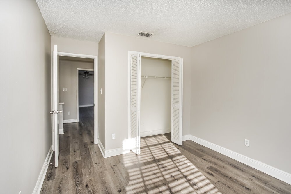 Building Photo - 1518 Crossridge Dr