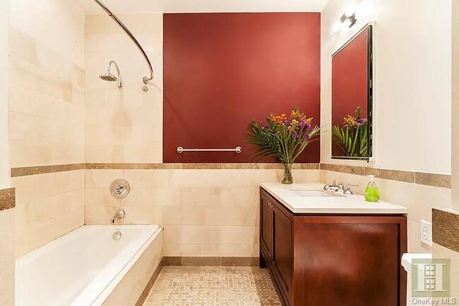 Building Photo - 1 Hanson Pl