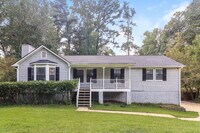 Building Photo - 2690 Deerfield Cir