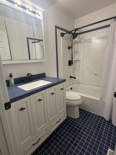 Building Photo - 4706 McIlroy Dr